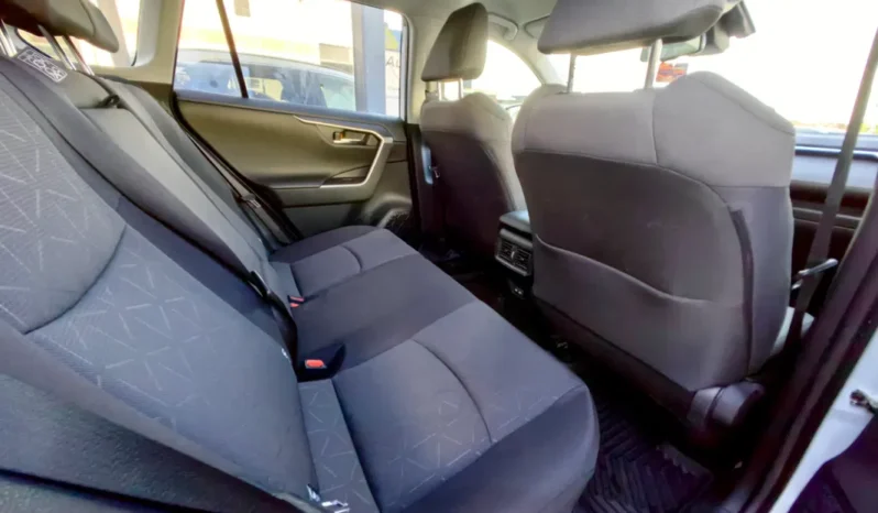 
								TOYOTA RAV 4 full									