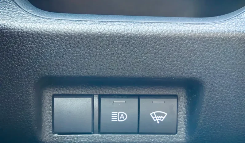 
								TOYOTA RAV 4 full									