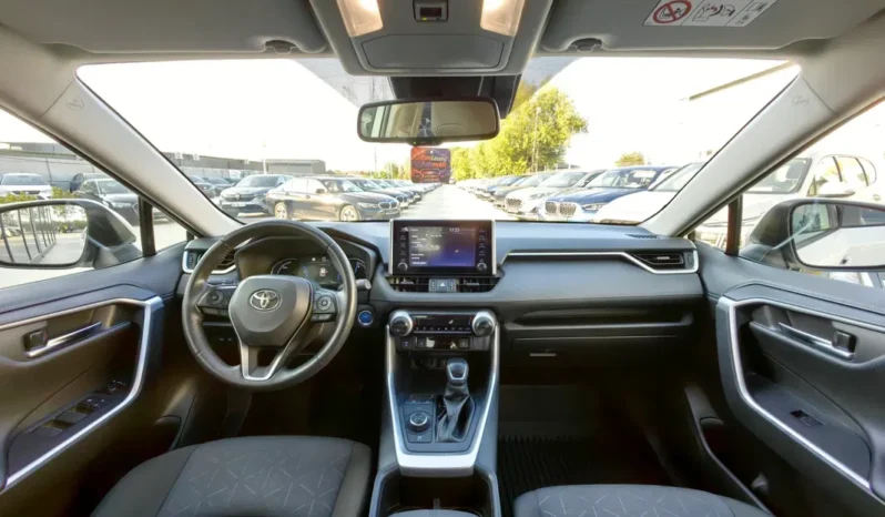 
								TOYOTA RAV 4 full									