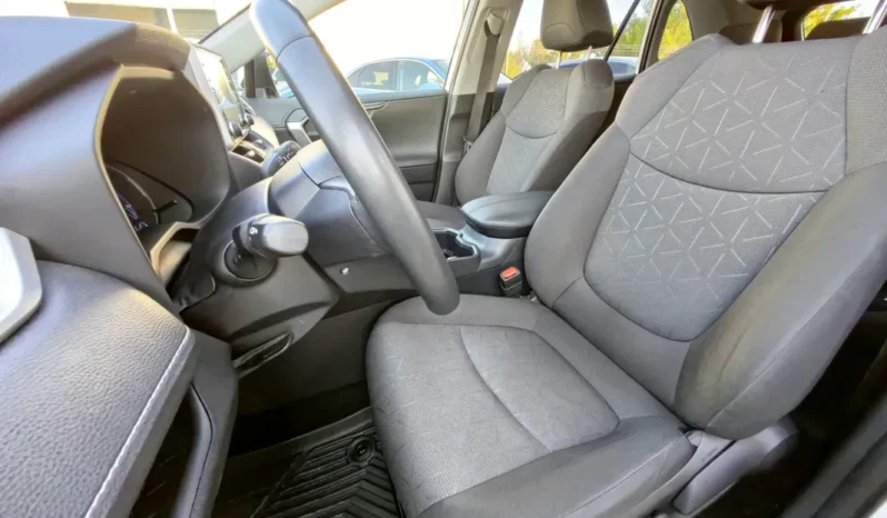 
								TOYOTA RAV 4 full									