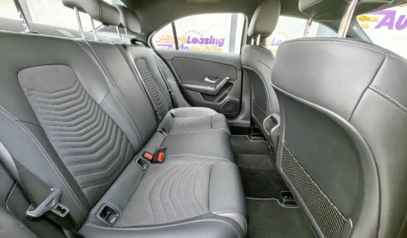 
								MERCEDES BENZ A 180 full									