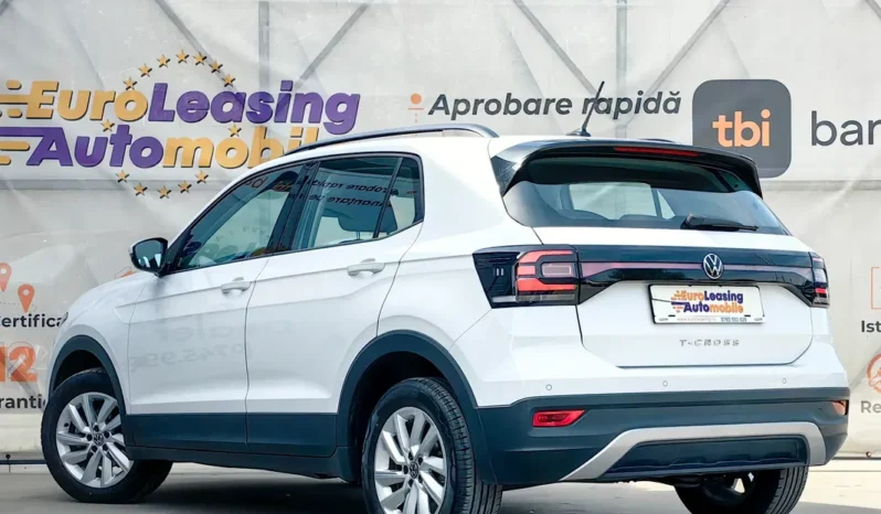 
								VOLKSWAGEN T CROSS full									