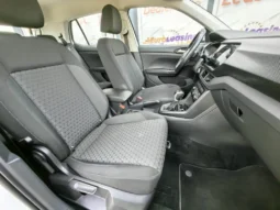
										VOLKSWAGEN T CROSS full									