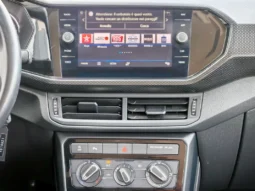 
										VOLKSWAGEN T CROSS full									