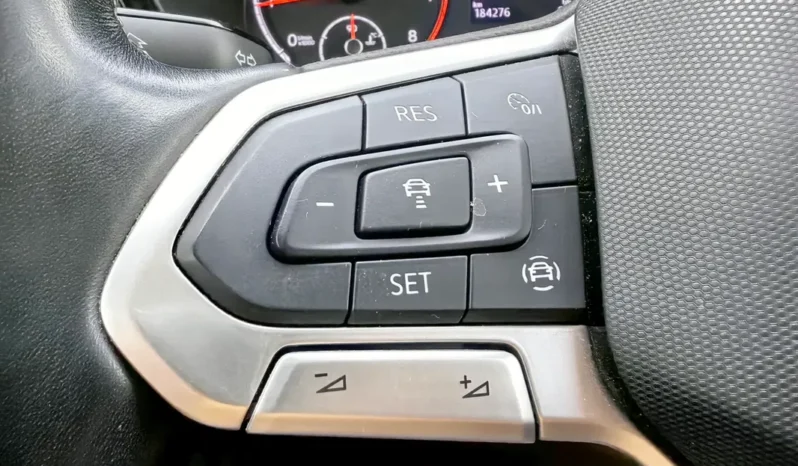 
								VOLKSWAGEN T CROSS full									