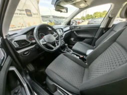 
										VOLKSWAGEN T CROSS full									