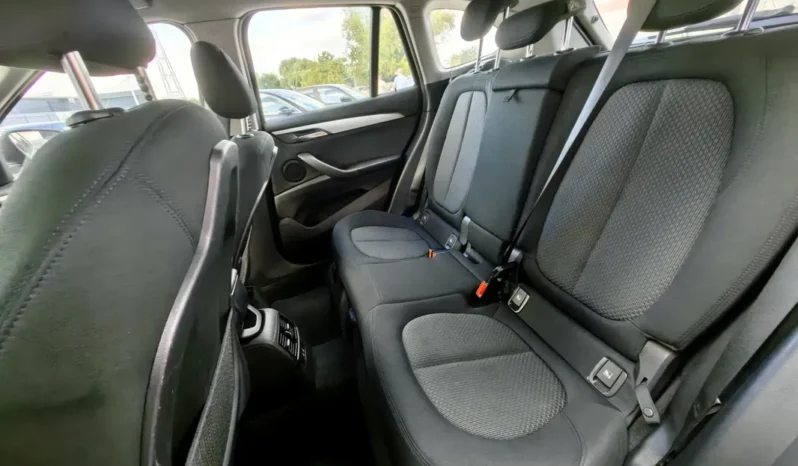
								BMW X1 full									