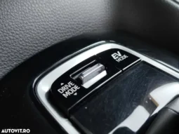
										TOYOTA COROLLA full									
