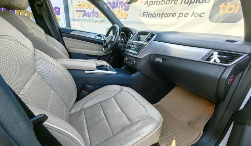 
								MERCEDES BENZ ML full									