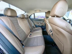 
										MERCEDES BENZ E full									