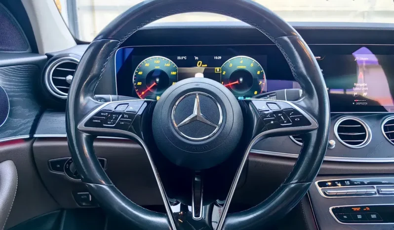 
								MERCEDES BENZ E full									