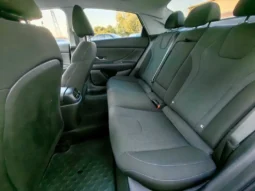 
										HYUNDAI ELANTRA full									