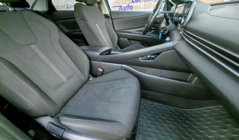 
								HYUNDAI ELANTRA full									