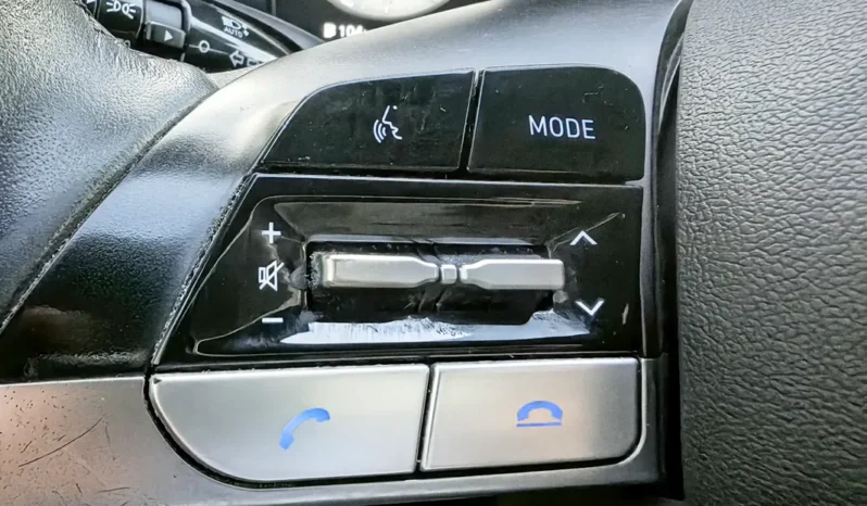 
								HYUNDAI ELANTRA full									