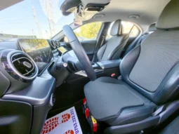
										MERCEDES BENZ C full									